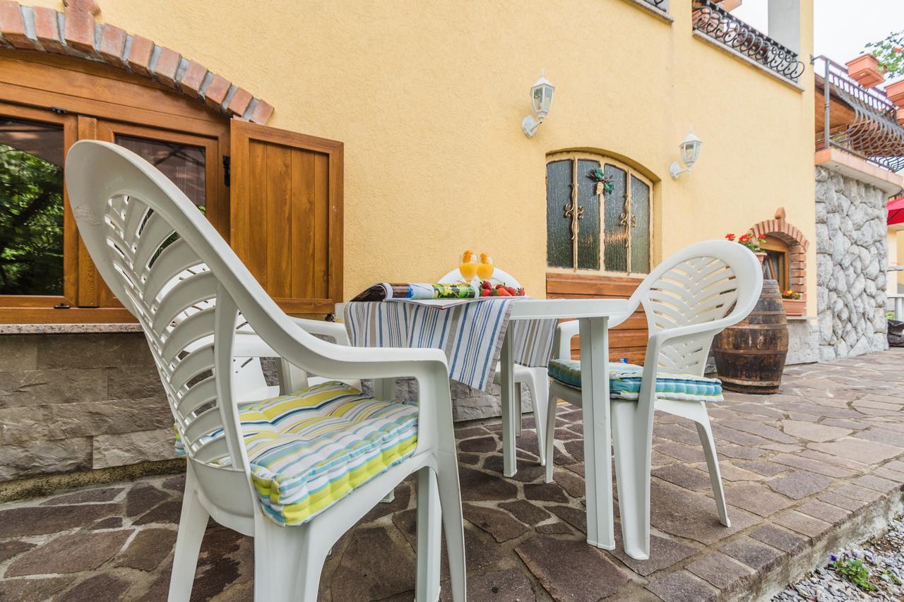 Apartments Villa Susanj Матули Екстериор снимка