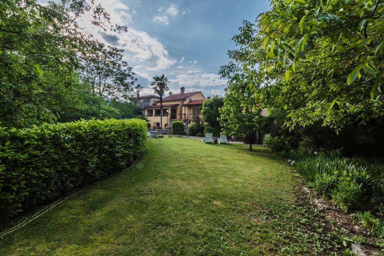 Apartments Villa Susanj Матули Екстериор снимка