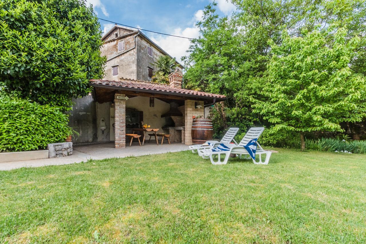 Apartments Villa Susanj Матули Екстериор снимка