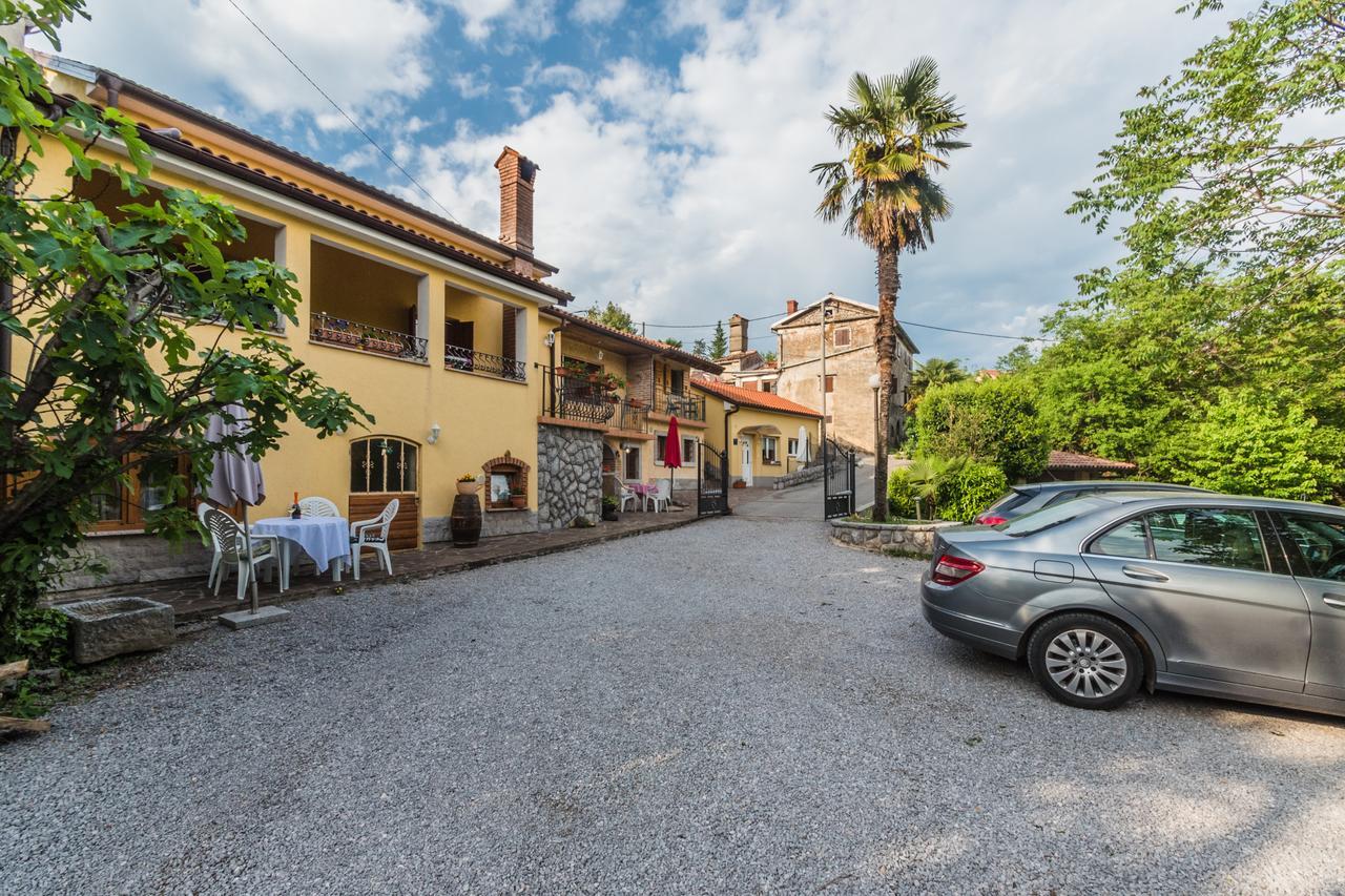 Apartments Villa Susanj Матули Екстериор снимка