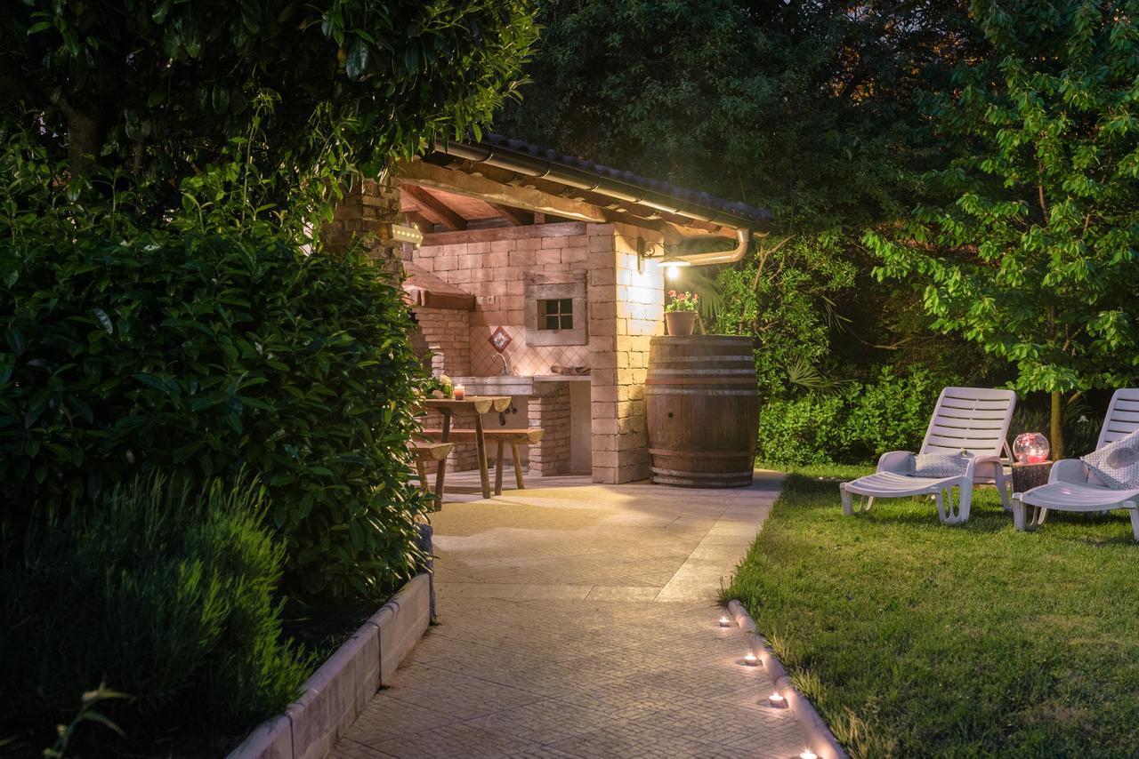 Apartments Villa Susanj Матули Екстериор снимка