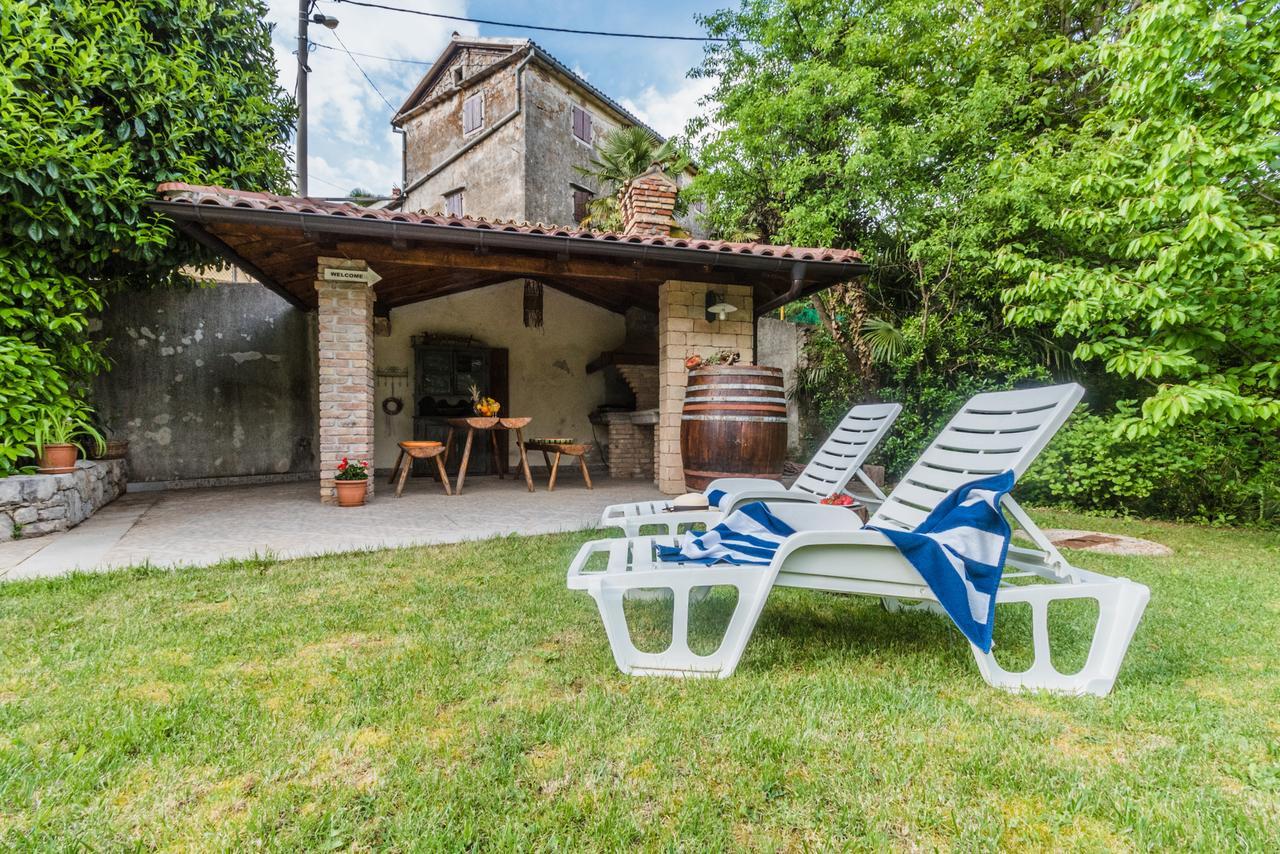 Apartments Villa Susanj Матули Екстериор снимка