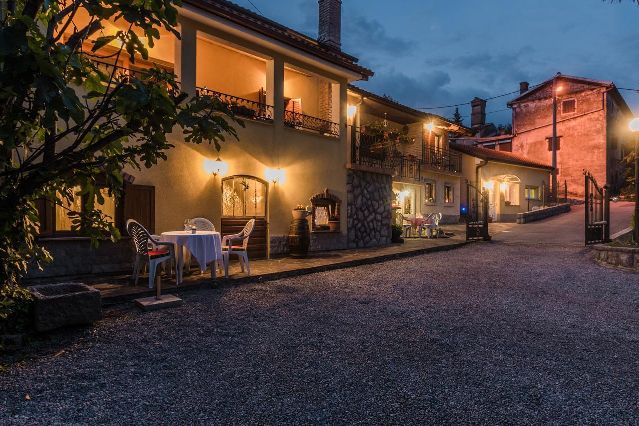 Apartments Villa Susanj Матули Екстериор снимка